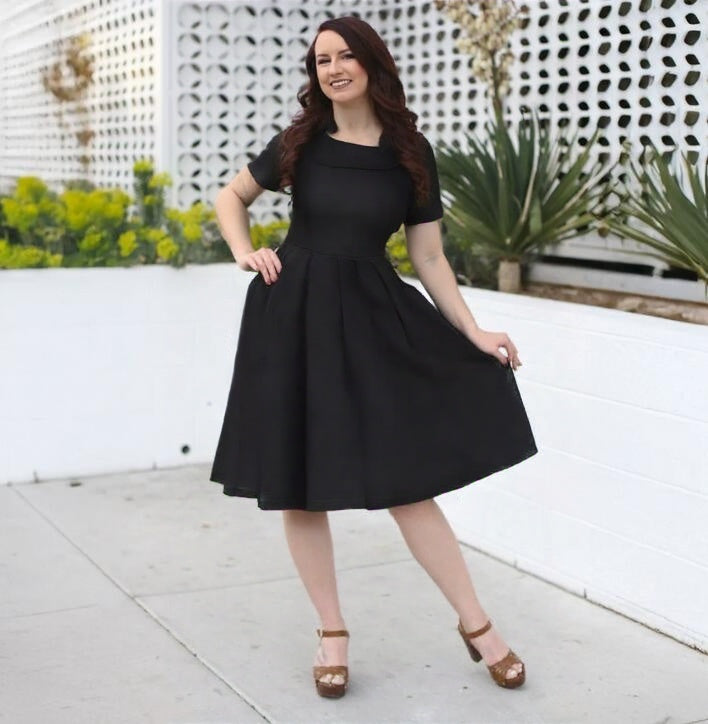 50s Round Collar Roller Black Dress With Pockets